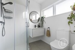 1/7 Wainui Avenue, Point Chevalier, Auckland, 1022, New Zealand
