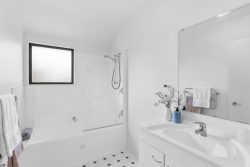 115B Bartholomew Road, Levin, Horowhenua, Manawatu / Whanganui, 5510, New Zealand