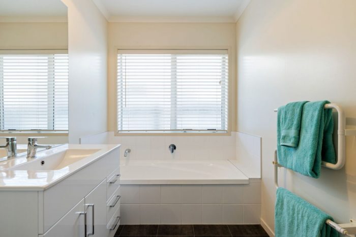 9A Dover Road, Saint Andrews, Hamilton, Waikato, 3200, New Zealand