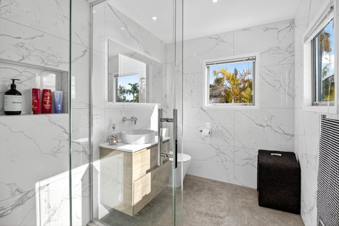 77A Wainui Avenue, Point Chevalier, Auckland, 1022, New Zealand