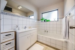 1/22 Beaumaris Way, Conifer Grove, Papakura, Auckland, 2112, New Zealand
