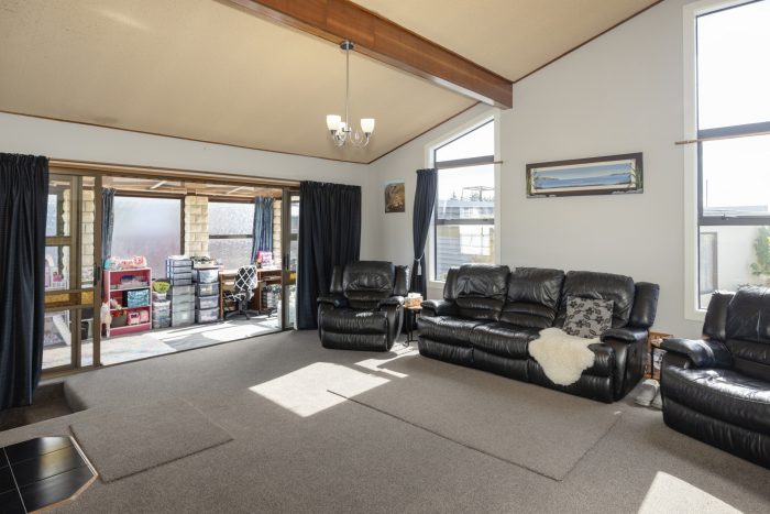 11 Charles Street, Weston, Waitaki, Otago, 9401, New Zealand
