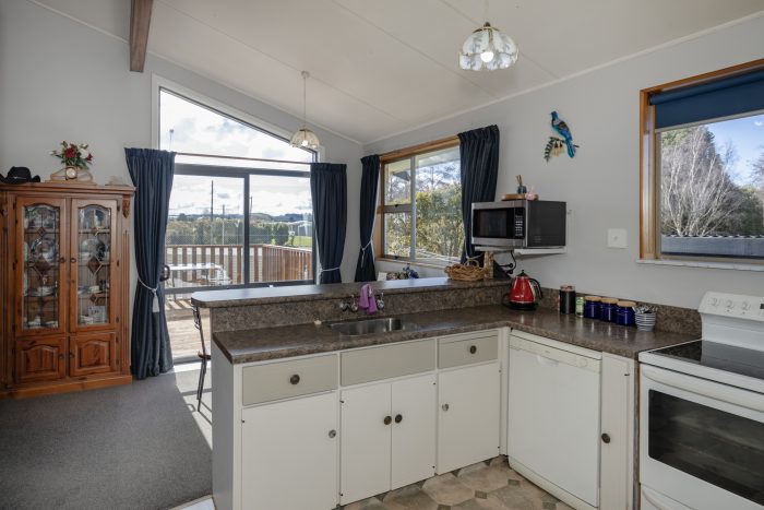 11 Charles Street, Weston, Waitaki, Otago, 9401, New Zealand