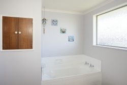 11 Charles Street, Weston, Waitaki, Otago, 9401, New Zealand