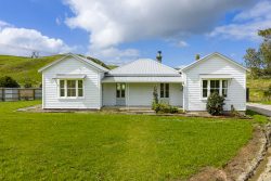 155 Marohemo Road, Maungaturoto, Kaipara, Northland, 0583, New Zealand