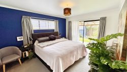 131 Chelsea View Drive, Chatswood, North Shore City, Auckland, 0626, New Zealand