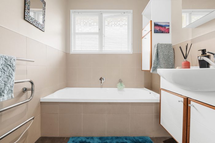 46 Chedworth Avenue, Chedworth Park, Hamilton, Waikato, 3210, New Zealand