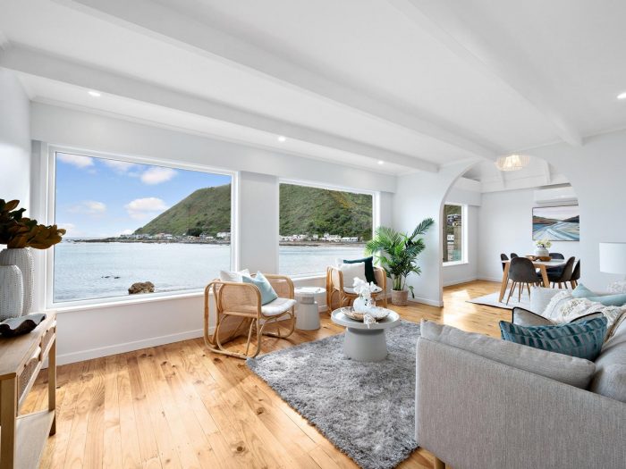 30 Owhiro Bay Parade, Owhiro Bay, Wellington, 6023, New Zealand