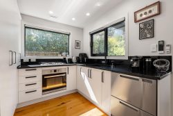 6 Irvine Street, Aro Valley, Wellington, 6012, New Zealand