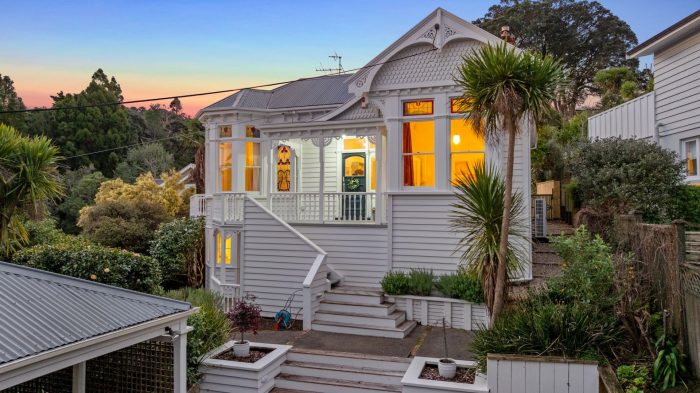 4 Hinemoa Terrace, Birkenhead, North Shore City, Auckland, 0626, New Zealand