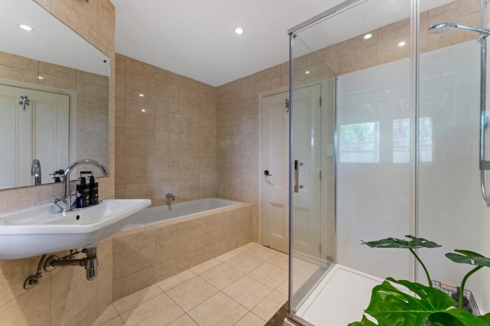 4 Hinemoa Terrace, Birkenhead, North Shore City, Auckland, 0626, New Zealand