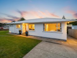 48 Mark Avenue, Paparangi, Wellington, 6037, New Zealand