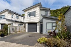 65 Melksham Drive, Churton Park, Wellington, 6037, New Zealand