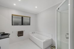5 Rotokare Crescent, Whalers Gate, New Plymouth, Taranaki, 4310, New Zealand