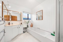 8 Runanga Grove, Waikanae, Kapiti Coast, Wellington, 5036, New Zealand