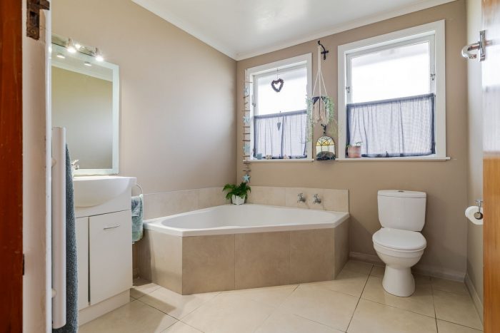 27 Sheffield Street, Awapuni, Palmerston North, Manawatu / Whanganui, 4412, New Zealand