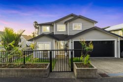 27 St Michaels Avenue, Point Chevalier, Auckland, 1022, New Zealand