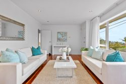 1/30 Montgomery Avenue, Rothesay Bay, North Shore City, Auckland, 0630, New Zealand