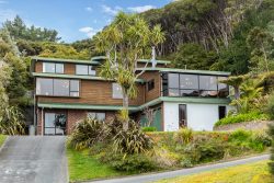 7 Furneaux Grove, Whitby, Porirua, Wellington, 5024, New Zealand