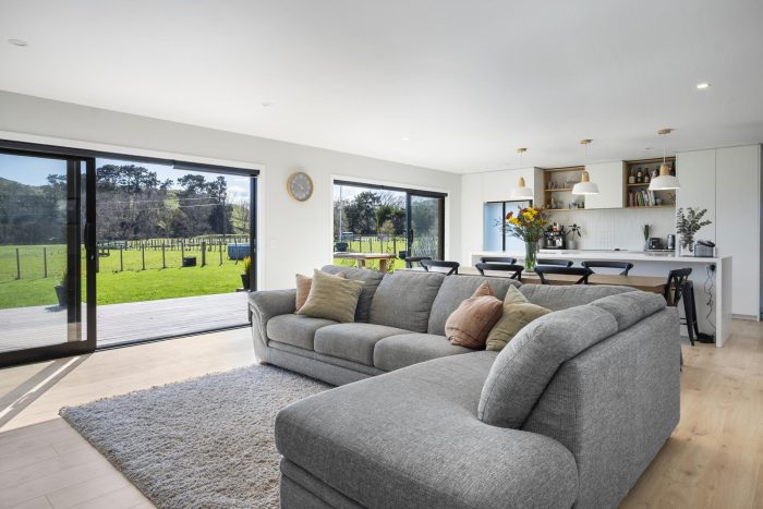 336 Valley Road, Colyton, Manawatu, Manawatu / Whanganui, 4775, New Zealand