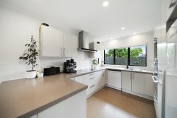 17A Callis Avenue, Opaheke, Papakura, Auckland, 2113, New Zealand