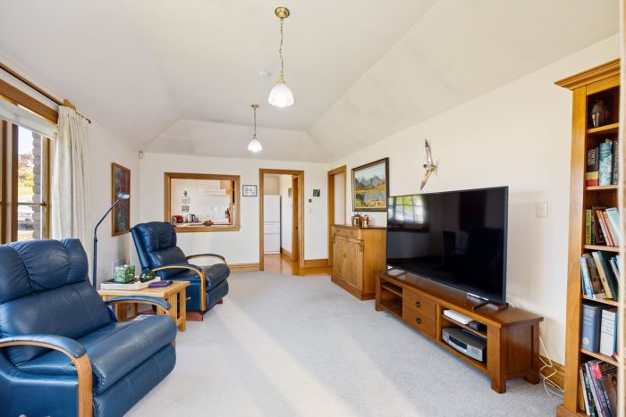 22 Ravensdale Rise, Westmorland, Christchurch City, Canterbury, 8025, New Zealand