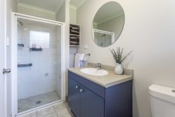 59 Cabeleigh Drive, Helensville, Rodney, Auckland, 0800, New Zealand