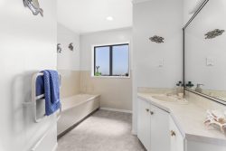 9 Chatswood Grove, Fitzroy, New Plymouth, Taranaki, 4312, New Zealand