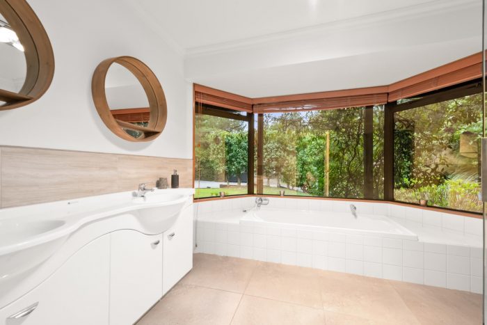 3 Roseveare Grove, Te Marua, Upper Hutt, Wellington, 5018, New Zealand