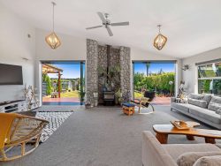 79 Dunns Avenue, Pines Beach, Waimakariri, Canterbury, 7630, New Zealand