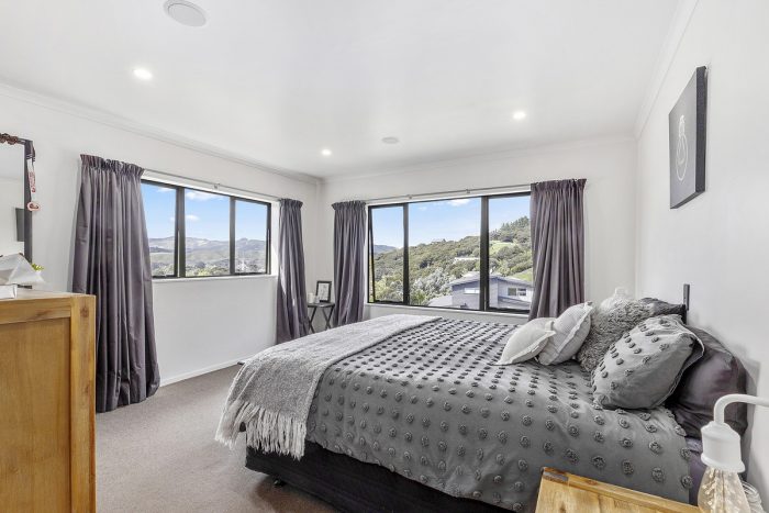 2 Endeavour Drive, Whitby, Porirua, Wellington, 5024, New Zealand