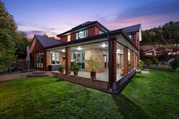 5 Fantail Heights, Picton, Marlborough, 7220, New Zealand
