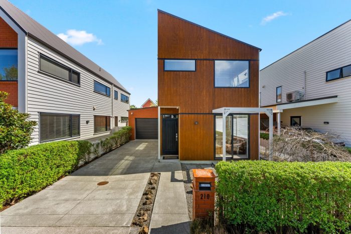 210 Clark Road, Hobsonville, Waitakere City, Auckland, 0616, New Zealand