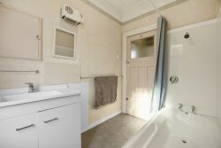 35 Macandrew Road, South Dunedin, Dunedin, Otago, 9012, New Zealand