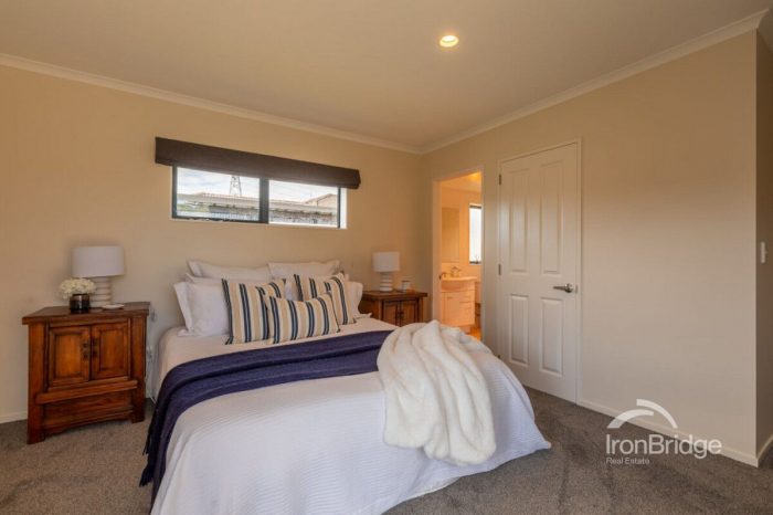 13 Percy Kinsman Crescent, Riverstone Terraces, Upper Hutt, Wellington, 5018, New Zealand