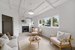 35 Premier Avenue, Point Chevalier, Auckland, 1022, New Zealand