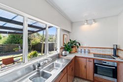 58 Rothesay Bay Road, Rothesay Bay, North Shore City, Auckland, 0630, New Zealand