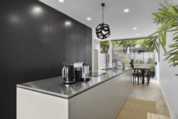 20G Fisher-Point Drive, Freemans Bay, Auckland, 1010, New Zealand