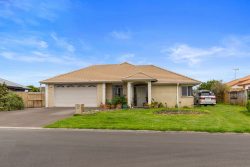 40 Crichton Terrace, Mount Maunganui, Tauranga, Bay Of Plenty, 3116, New Zealand