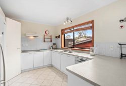 23 Vintage Drive, Henderson, Waitakere City, Auckland, 0612, New Zealand