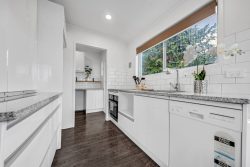 2/27 Waimana Road, Conifer Grove, Auckland 2112, New Zealand