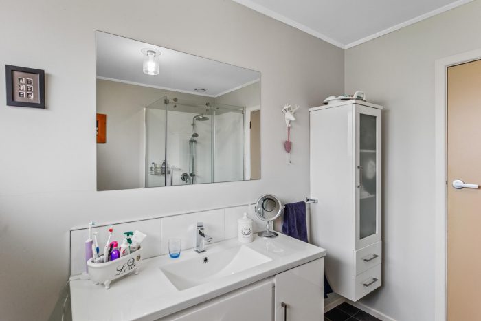 11 Papaitonga Lake Road, Ohau, Horowhenua, Manawatu / Whanganui, 5570, New Zealand