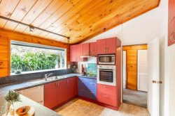 7 Miromiro Road, Normandale, Lower Hutt, Wellington, 5010, New Zealand