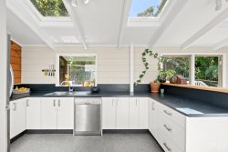 12 Rondane Place, Tirohanga, Lower Hutt, Wellington, 5010, New Zealand