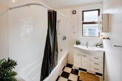 1/61 York Street, Moera, Lower Hutt, Wellington, 5010, New Zealand