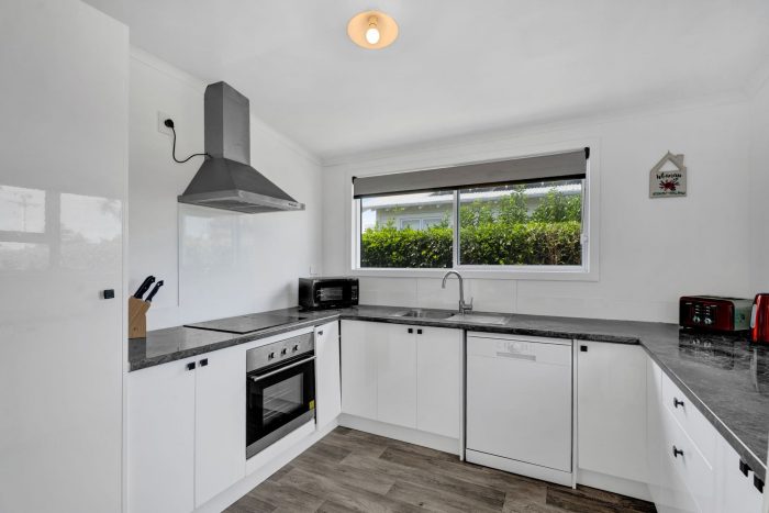 39 Domett Street, Opunake, South Taranaki, Taranaki, 4616, New Zealand