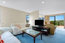 21A Peter Terrace, Castor Bay, North Shore City, Auckland, 0620, New Zealand