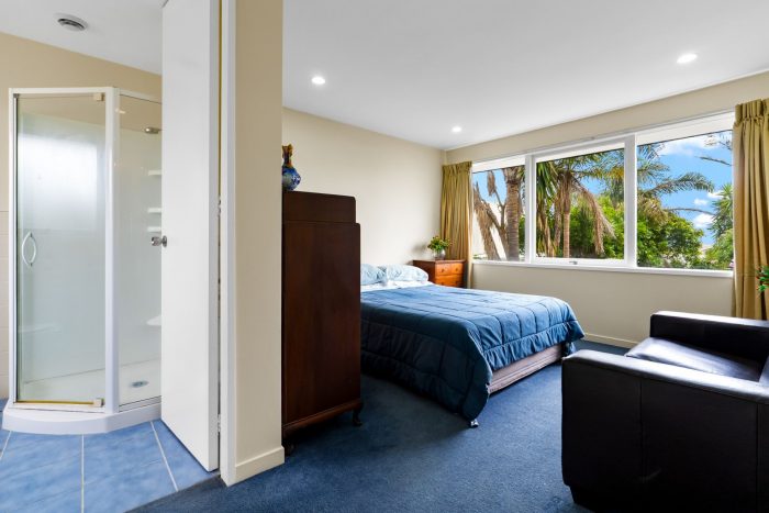 21A Peter Terrace, Castor Bay, North Shore City, Auckland, 0620, New Zealand