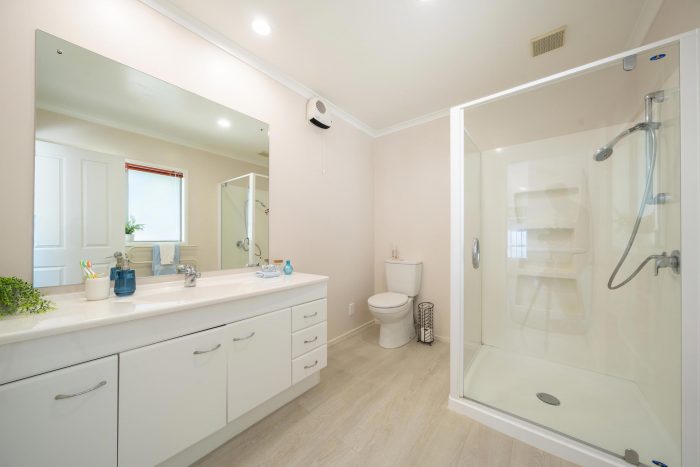 4 Handly Grove, Churton Park, Wellington, 6037, New Zealand