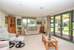 6 Kupe Drive, Carterton, Wellington, 5713, New Zealand